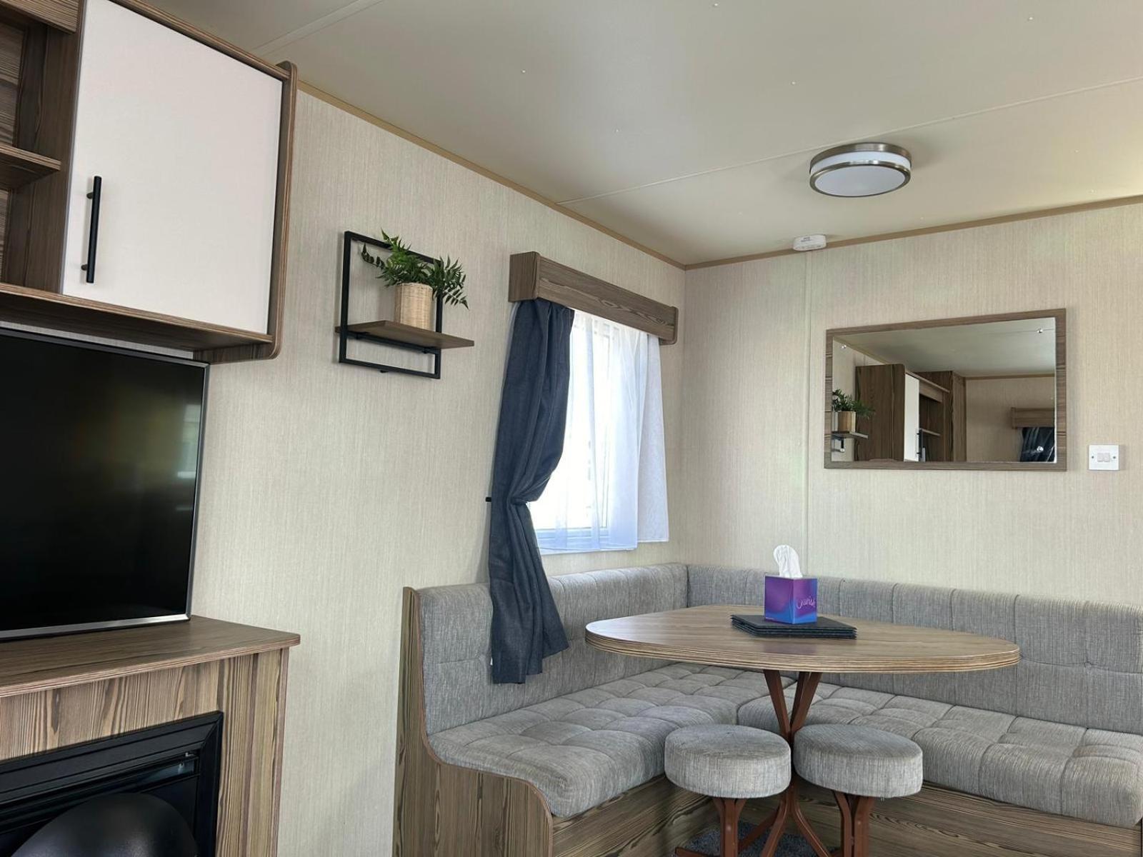 Blue Dolphin Holiday Park Gristhorpe ภายนอก รูปภาพ