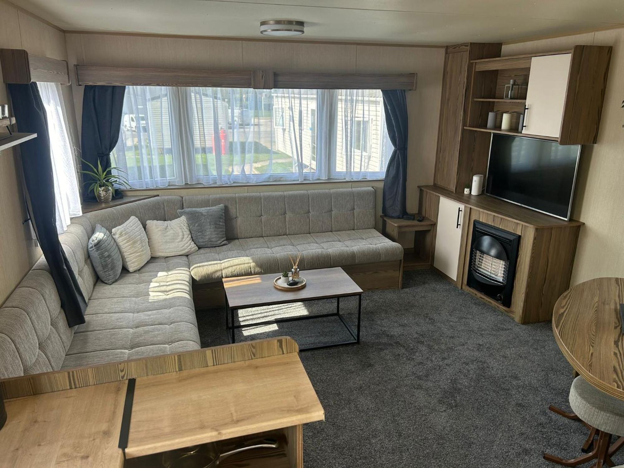 Blue Dolphin Holiday Park Gristhorpe ภายนอก รูปภาพ