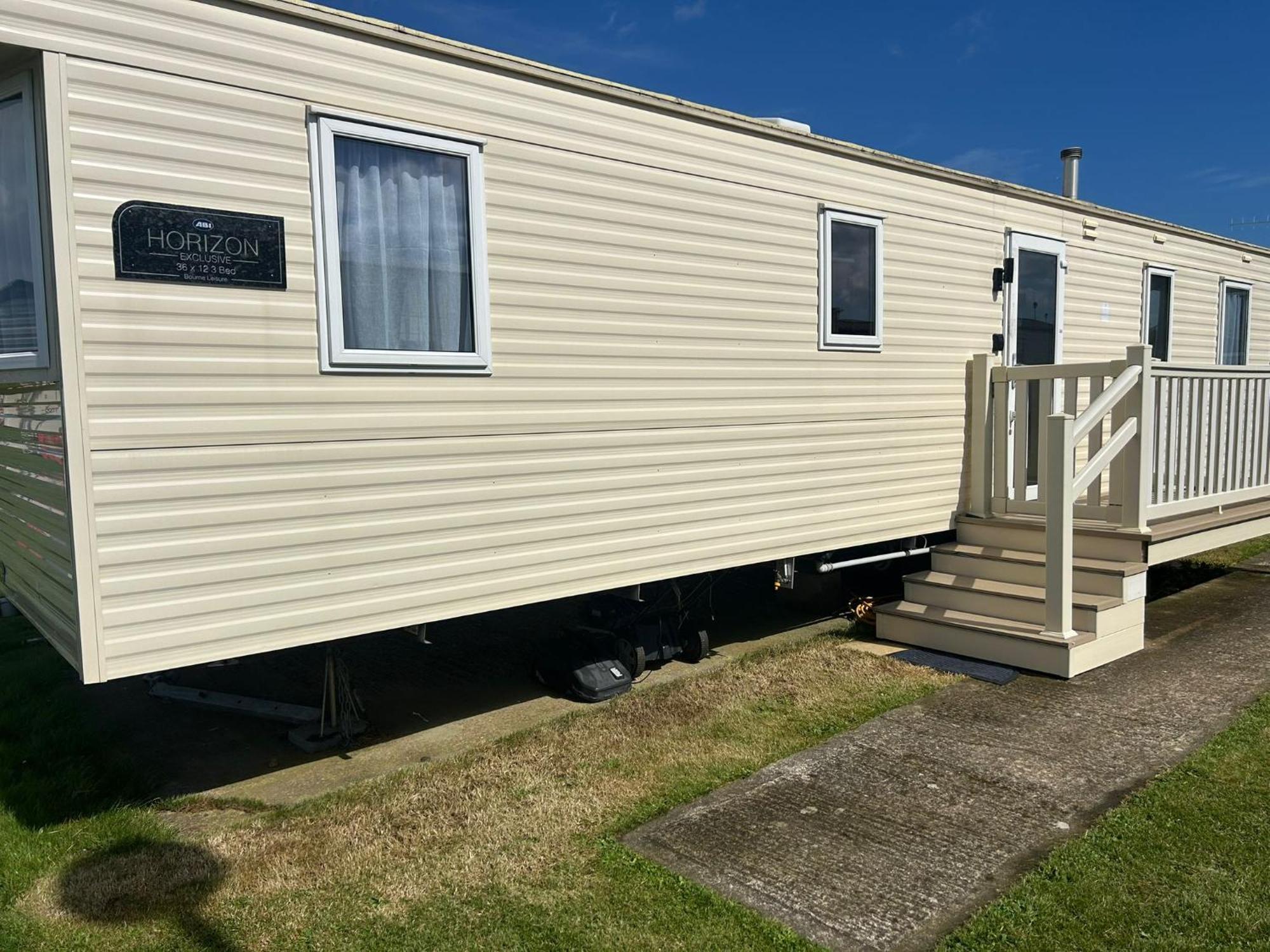 Blue Dolphin Holiday Park Gristhorpe ภายนอก รูปภาพ